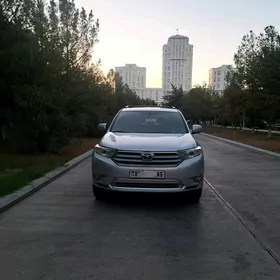 Toyota Highlander 2011