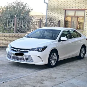 Toyota Camry 2017