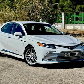 Toyota Camry 2020