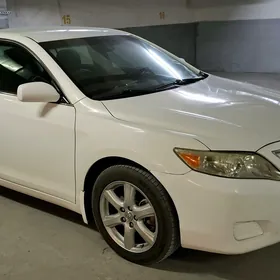 Toyota Camry 2011