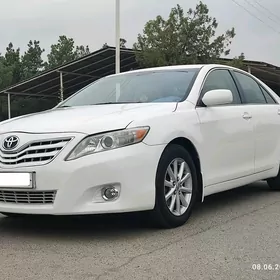 Toyota Camry 2011
