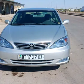Toyota Camry 2004