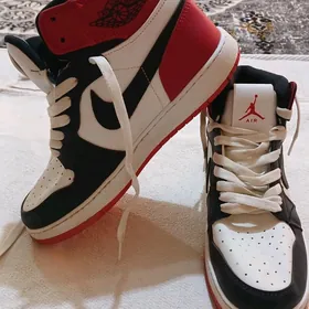 Кроссовки Nike Jordan