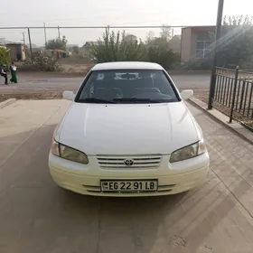 Toyota Camry 1998