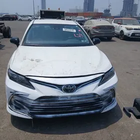 Toyota Camry 2022