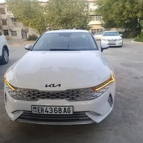 Kia K5 2021