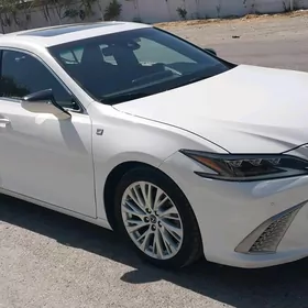 Lexus ES 350 2019