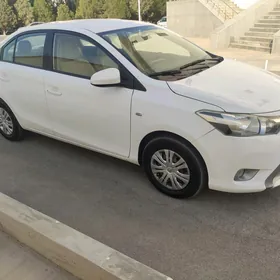 Toyota Yaris 2014