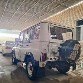 UAZ 469 2000
