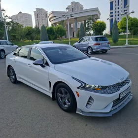 Kia K5 2021