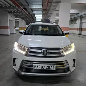 Toyota Highlander 2019