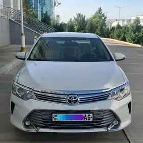 Toyota Camry 2017