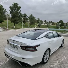 Nissan Maxima 2021