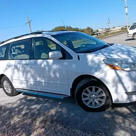Toyota Sienna 2008