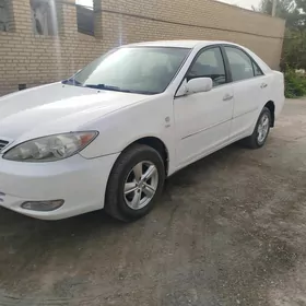 Toyota Camry 2004