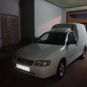 Volkswagen Caddy 2005