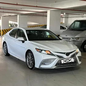 Toyota Camry 2021