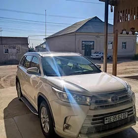 Toyota Highlander 2018