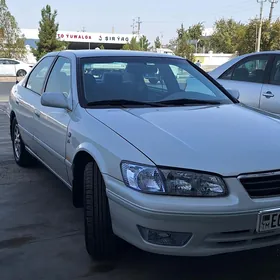 Toyota Camry 1999