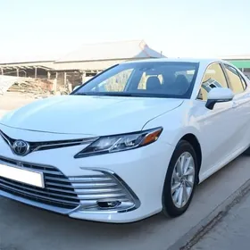 Toyota Camry 2023