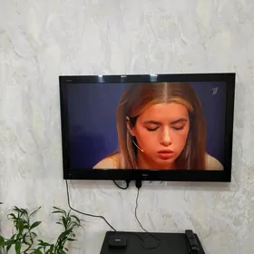 Телевизор Hisence 43"