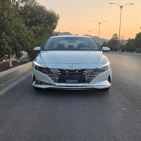 Hyundai Elantra 2021