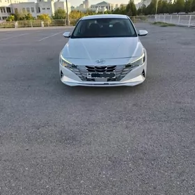 Hyundai Elantra 2021