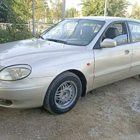 Daewoo Leganza 1998