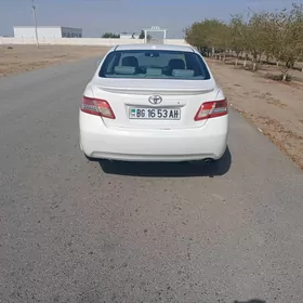 Toyota Camry 2010