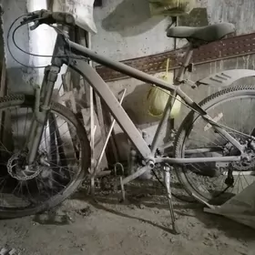 Спортивный велосипед