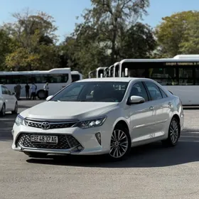 Toyota Camry 2017