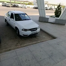 Daewoo Nexia 2010