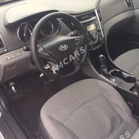 Hyundai Sonata 2011