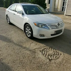 Toyota Camry 2011