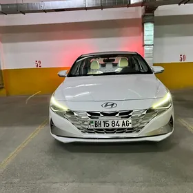 Hyundai Elantra 2021