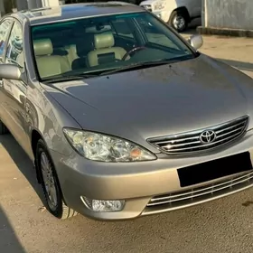 Toyota Camry 2005