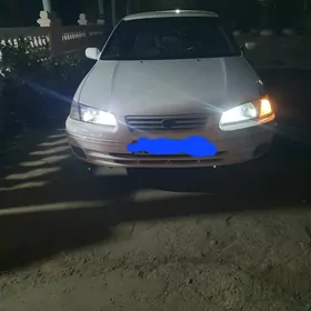 Toyota Camry 1998