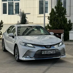 Toyota Camry 2020