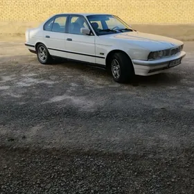 BMW 525 1992