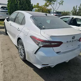 Toyota Camry 2022