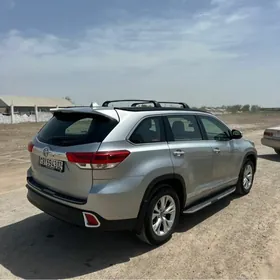 Toyota Highlander 2017