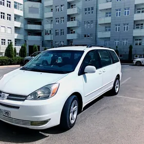 Toyota Sienna 2005