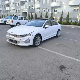 Kia K5 2021