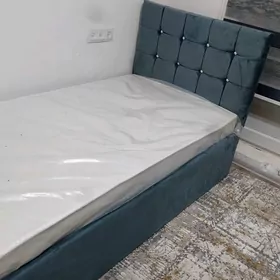Spalny krowat mebel