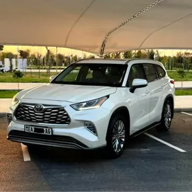 Toyota Highlander 2020