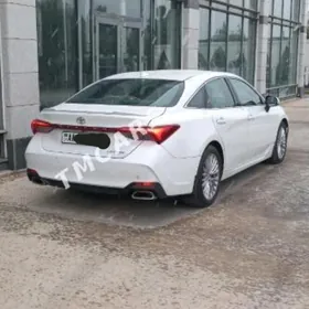 Toyota Avalon 2019