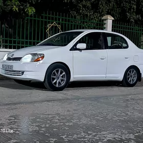 Toyota Echo 2005
