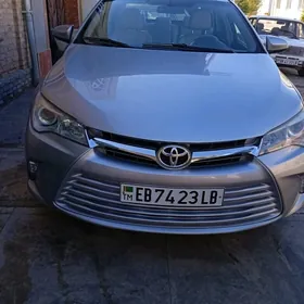Toyota Camry 2016