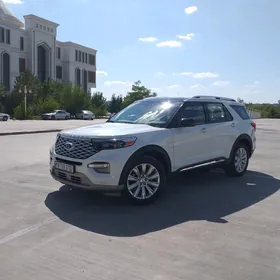 Ford Explorer 2021
