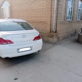 Toyota Avalon 2005